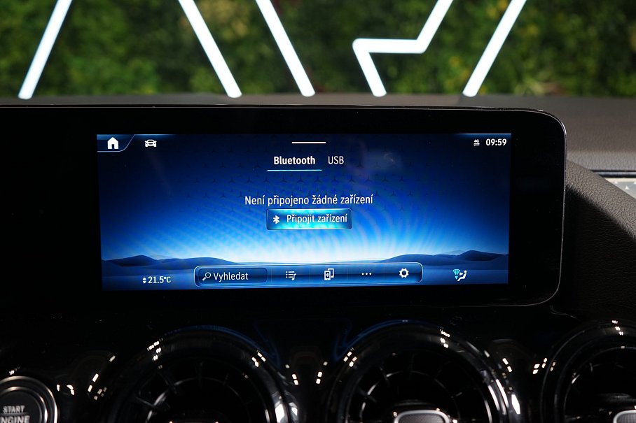 Mercedes-Benz GLA 180