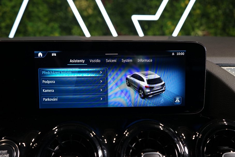 Mercedes-Benz GLA 180