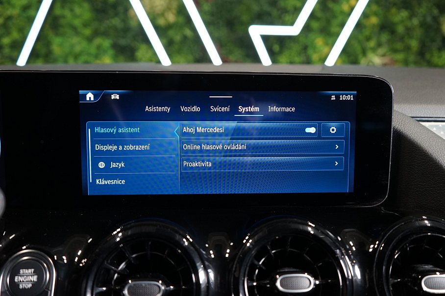 Mercedes-Benz GLA 180