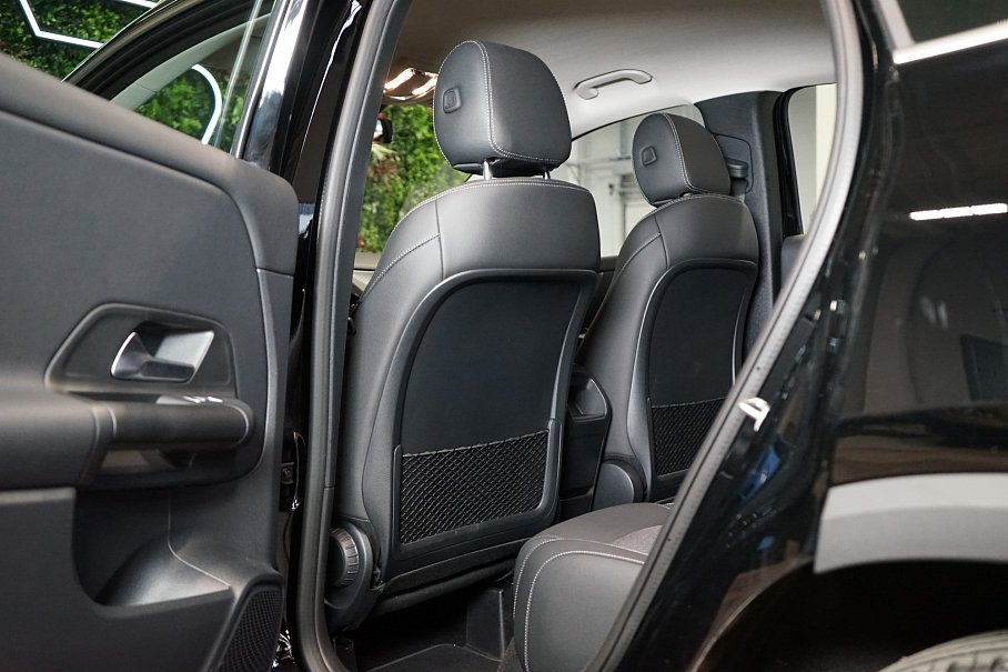 Mercedes-Benz GLA 200d