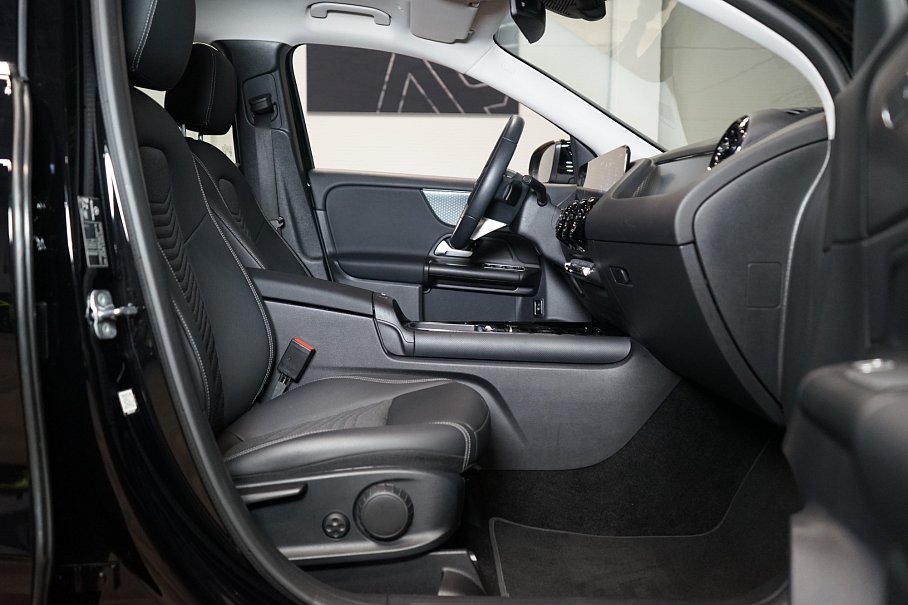 Mercedes-Benz GLA 200d