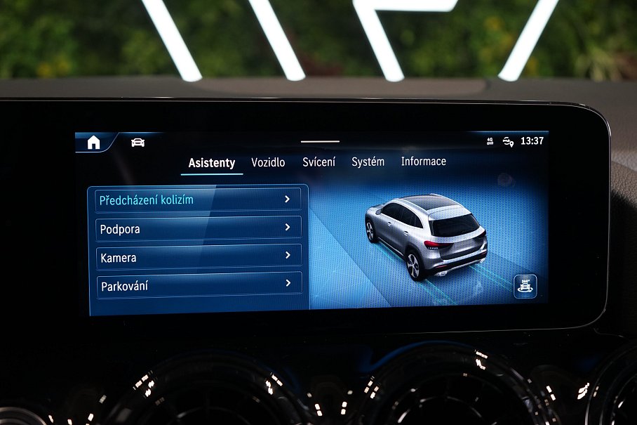 Mercedes-Benz GLA 200d