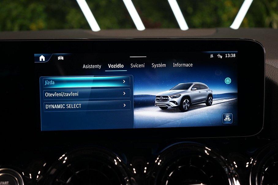 Mercedes-Benz GLA 200d