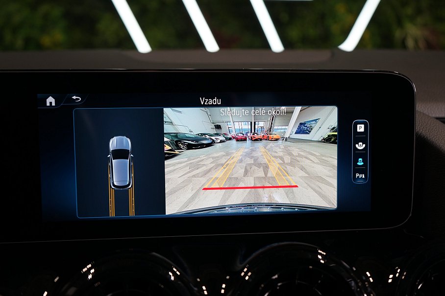 Mercedes-Benz GLA 200d