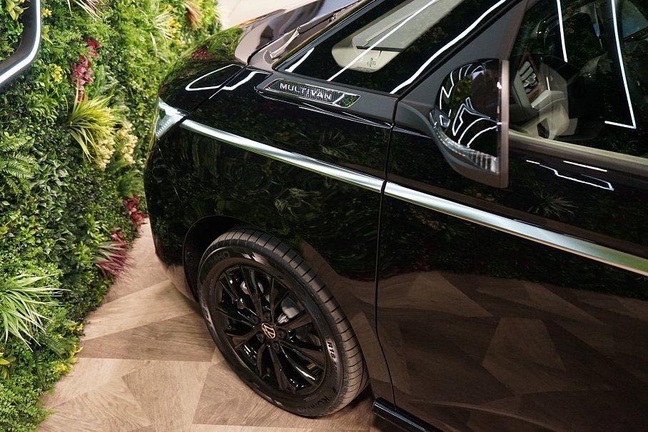 Volkswagen Multivan 1.5 TSI PHEV 4MOTION