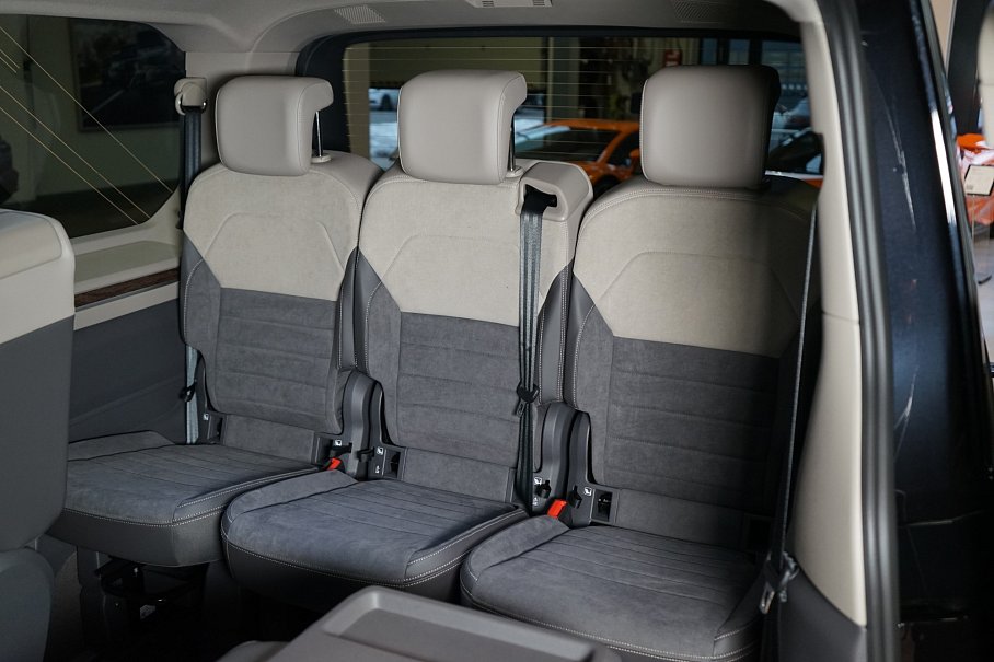 Volkswagen Multivan 1.5 TSI PHEV 4MOTION