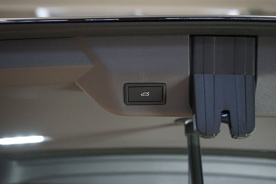 Volkswagen Multivan 1.5 TSI PHEV 4MOTION