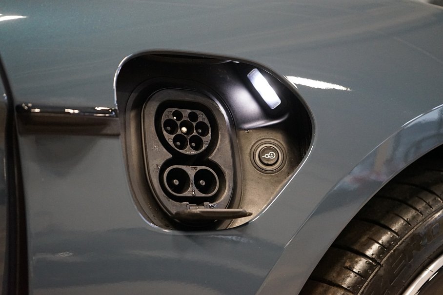 Porsche Taycan GTS Sport Turismo