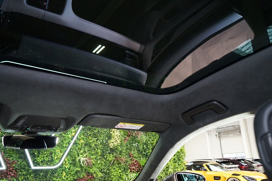 Porsche Taycan GTS Sport Turismo