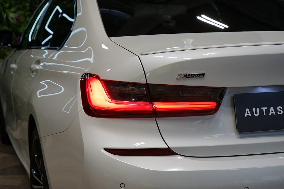 BMW Řada 3 30i xDrive