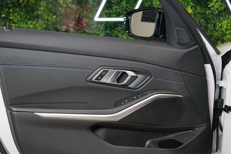 BMW Řada 3 30i xDrive