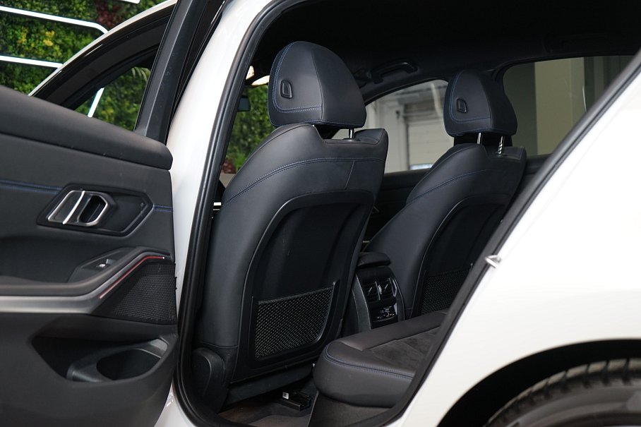 BMW Řada 3 30i xDrive