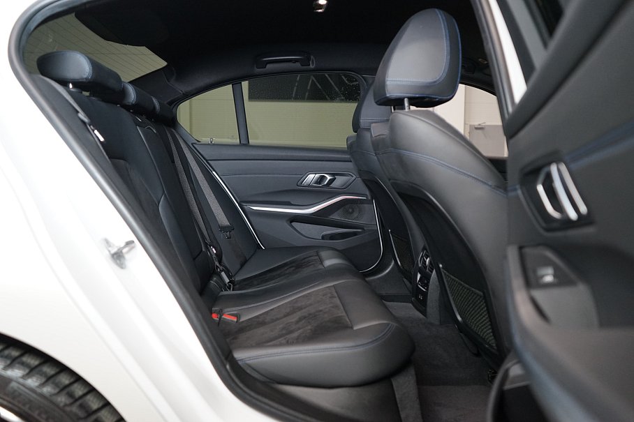 BMW Řada 3 30i xDrive