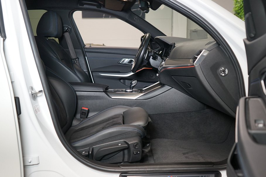 BMW Řada 3 30i xDrive