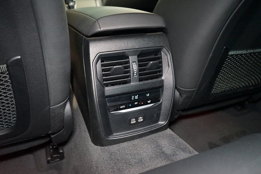 BMW Řada 3 30i xDrive