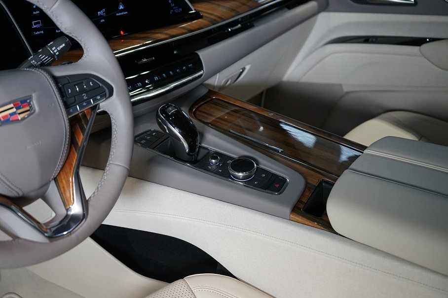 Cadillac Escalade ESV Sport Platinum