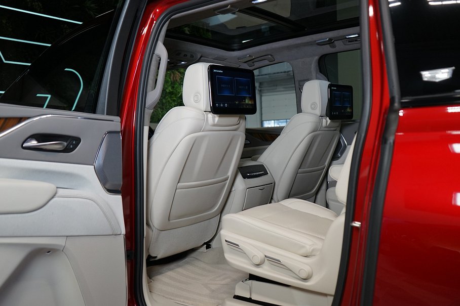 Cadillac Escalade ESV Sport Platinum