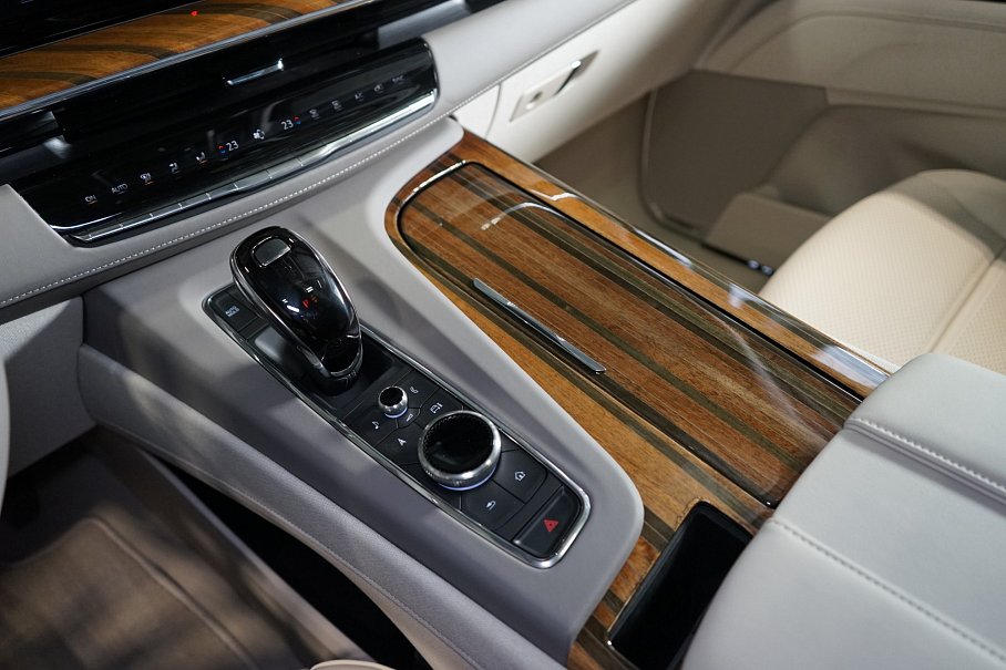 Cadillac Escalade ESV Sport Platinum