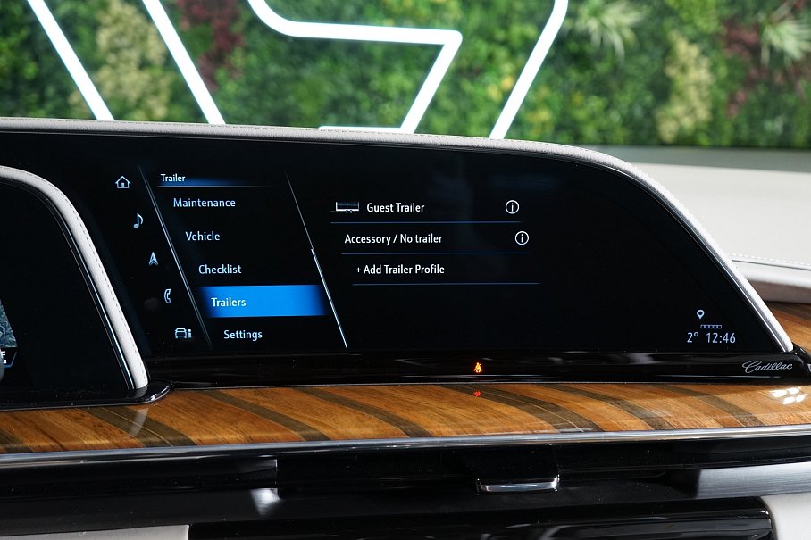 Cadillac Escalade ESV Sport Platinum