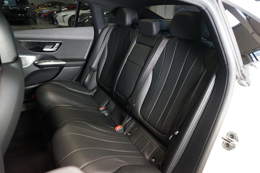 Mercedes-Benz EQE 350