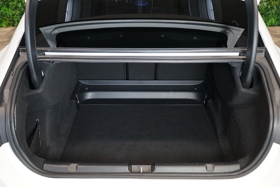 Mercedes-Benz EQE 350