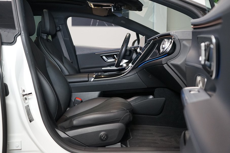 Mercedes-Benz EQE 350