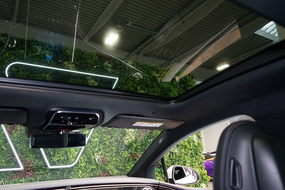 Mercedes-Benz EQE 350