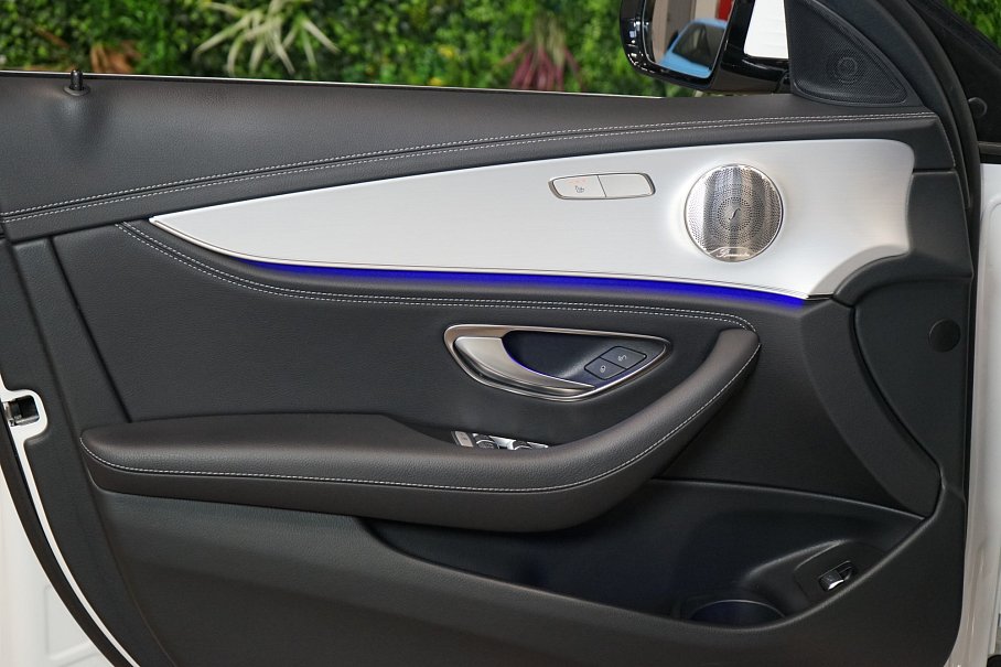 Mercedes-Benz Třída E 300 de 4Matic