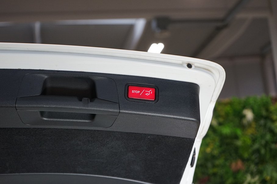 Mercedes-Benz Třída E 300 de 4Matic