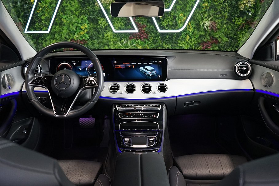 Mercedes-Benz Třída E 300 de 4Matic