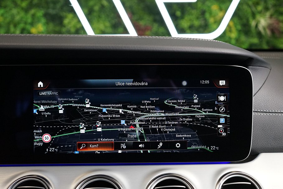 Mercedes-Benz Třída E 300 de 4Matic