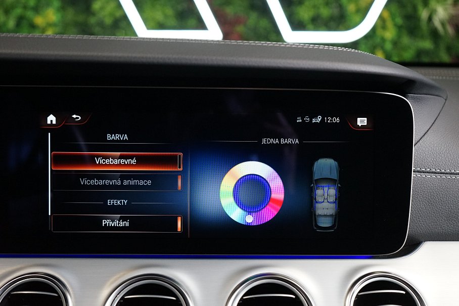 Mercedes-Benz Třída E 300 de 4Matic