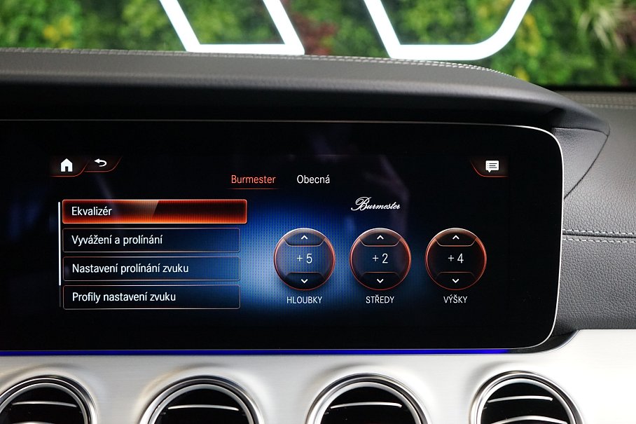 Mercedes-Benz Třída E 300 de 4Matic