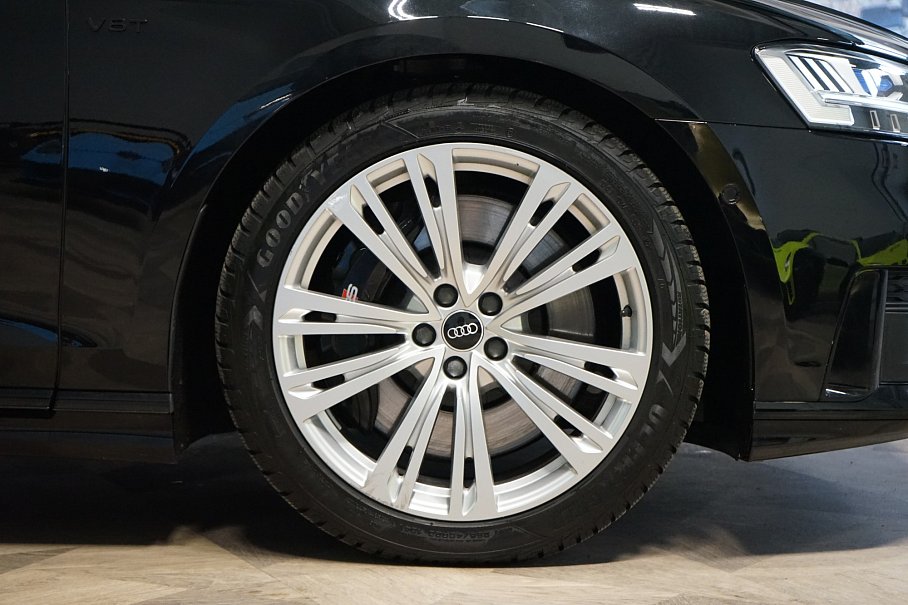 Audi S8 4.0 TFSI quattro
