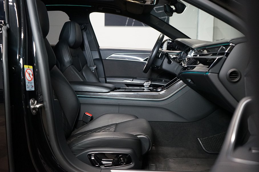 Audi S8 4.0 TFSI quattro