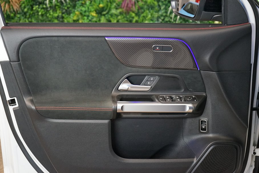 Mercedes-Benz GLB 200d