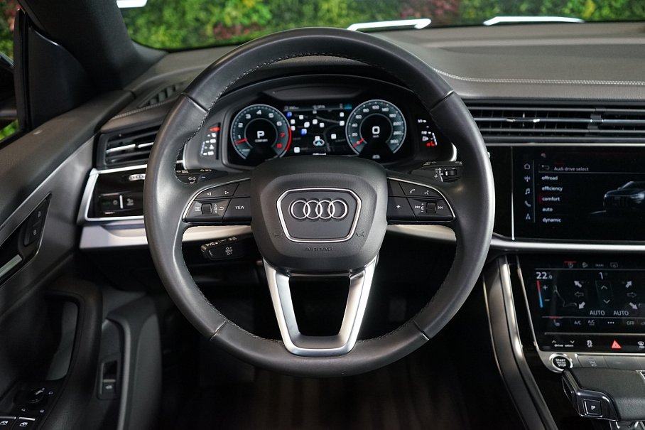 Audi Q8 55 TFSI quattro