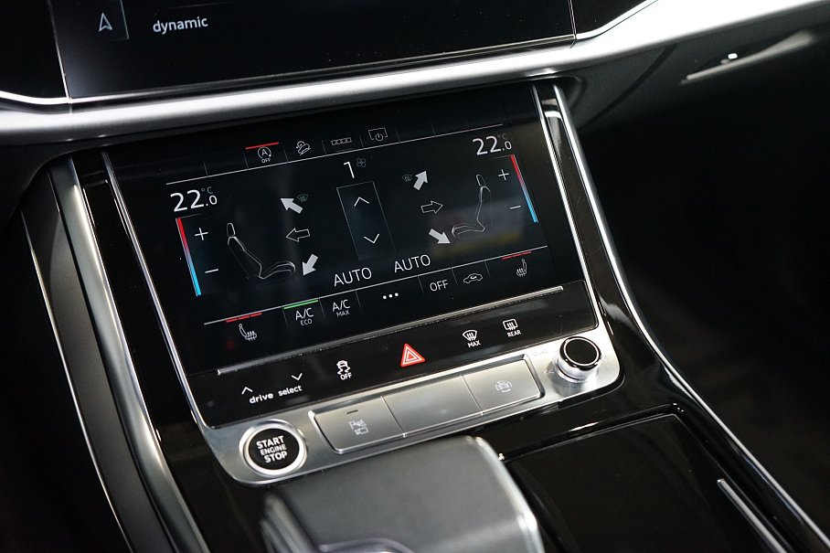 Audi Q8 55 TFSI quattro