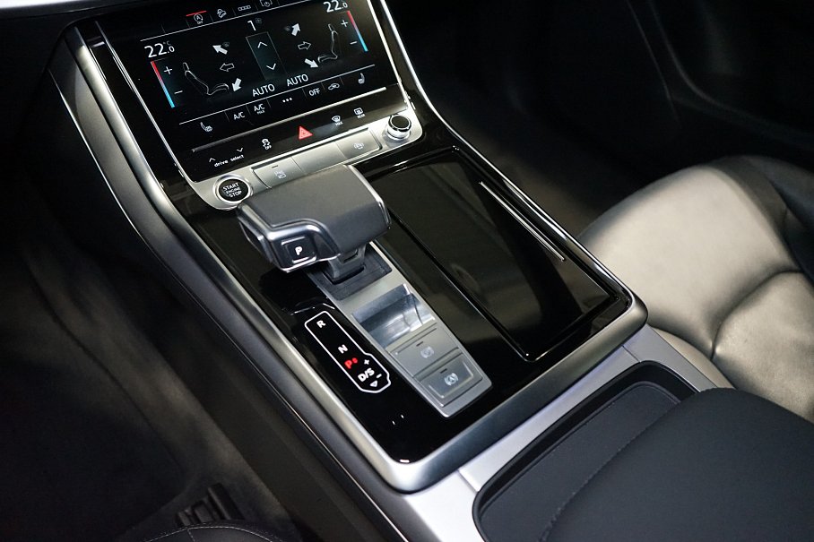 Audi Q8 55 TFSI quattro