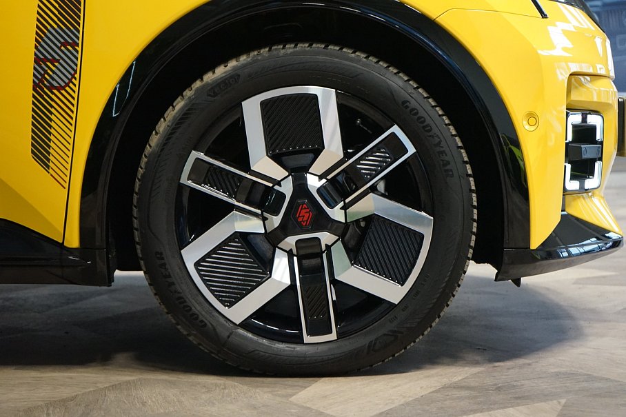 Renault R5 E-TECH iconic cinq comfort range