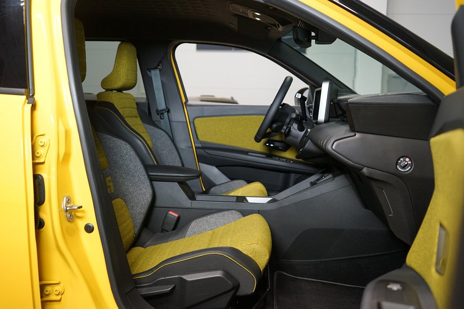 Renault R5 E-TECH iconic cinq comfort range