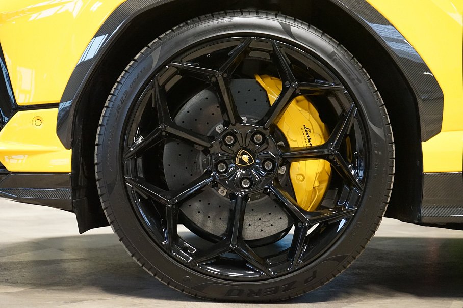 Lamborghini Urus Performante