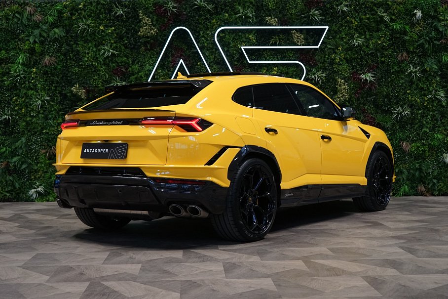 Lamborghini Urus Performante