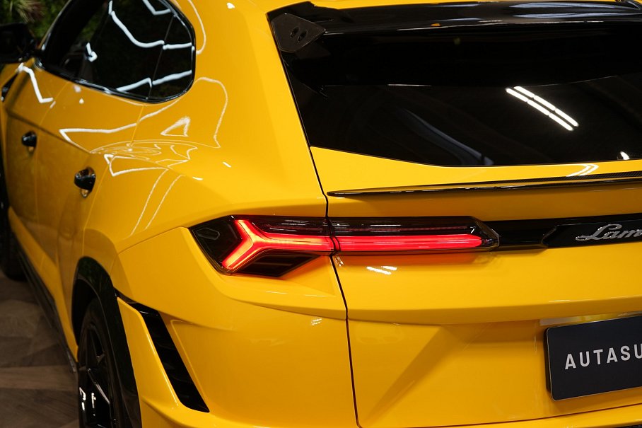 Lamborghini Urus Performante