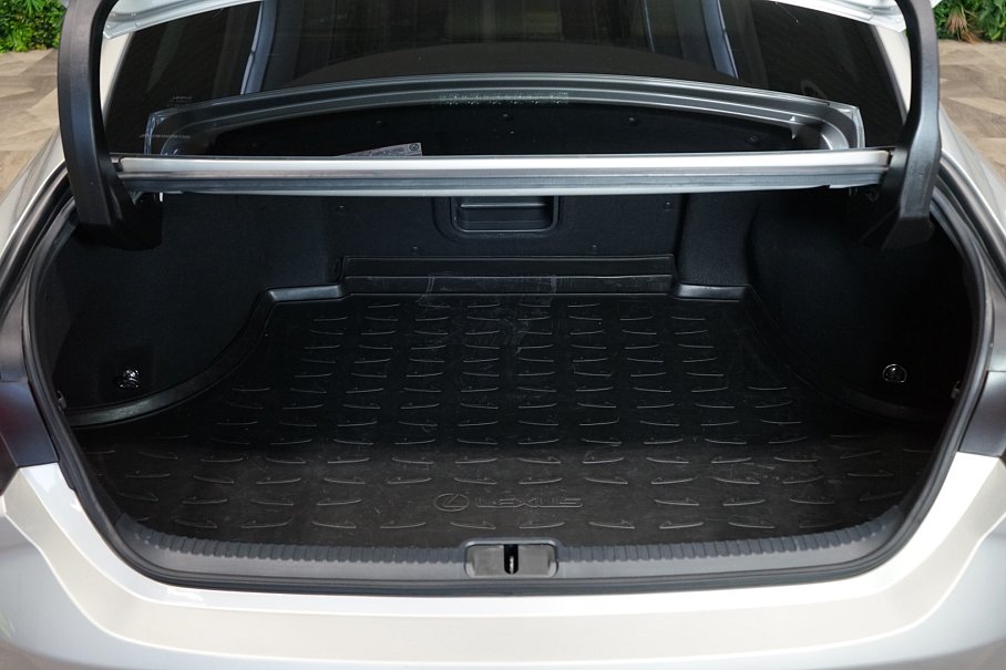 Lexus ES 300h Luxury