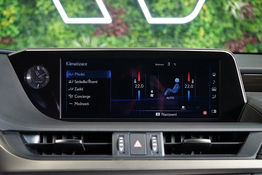 Lexus ES 300h Luxury