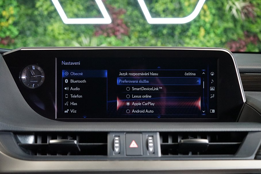 Lexus ES 300h Luxury