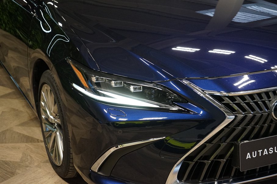 Lexus ES 300h Luxury