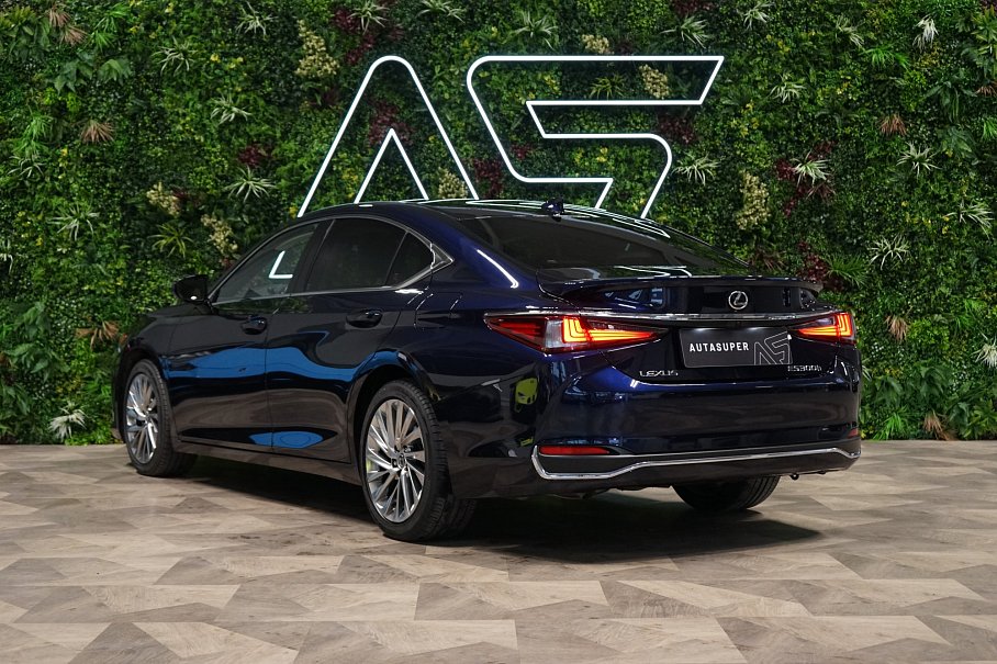 Lexus ES 300h Luxury