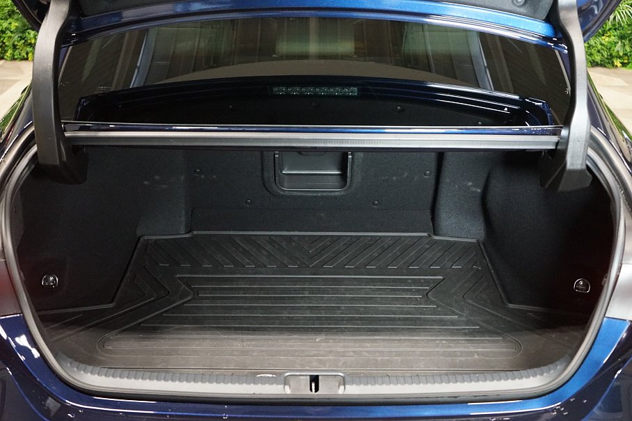 Lexus ES 300h Luxury